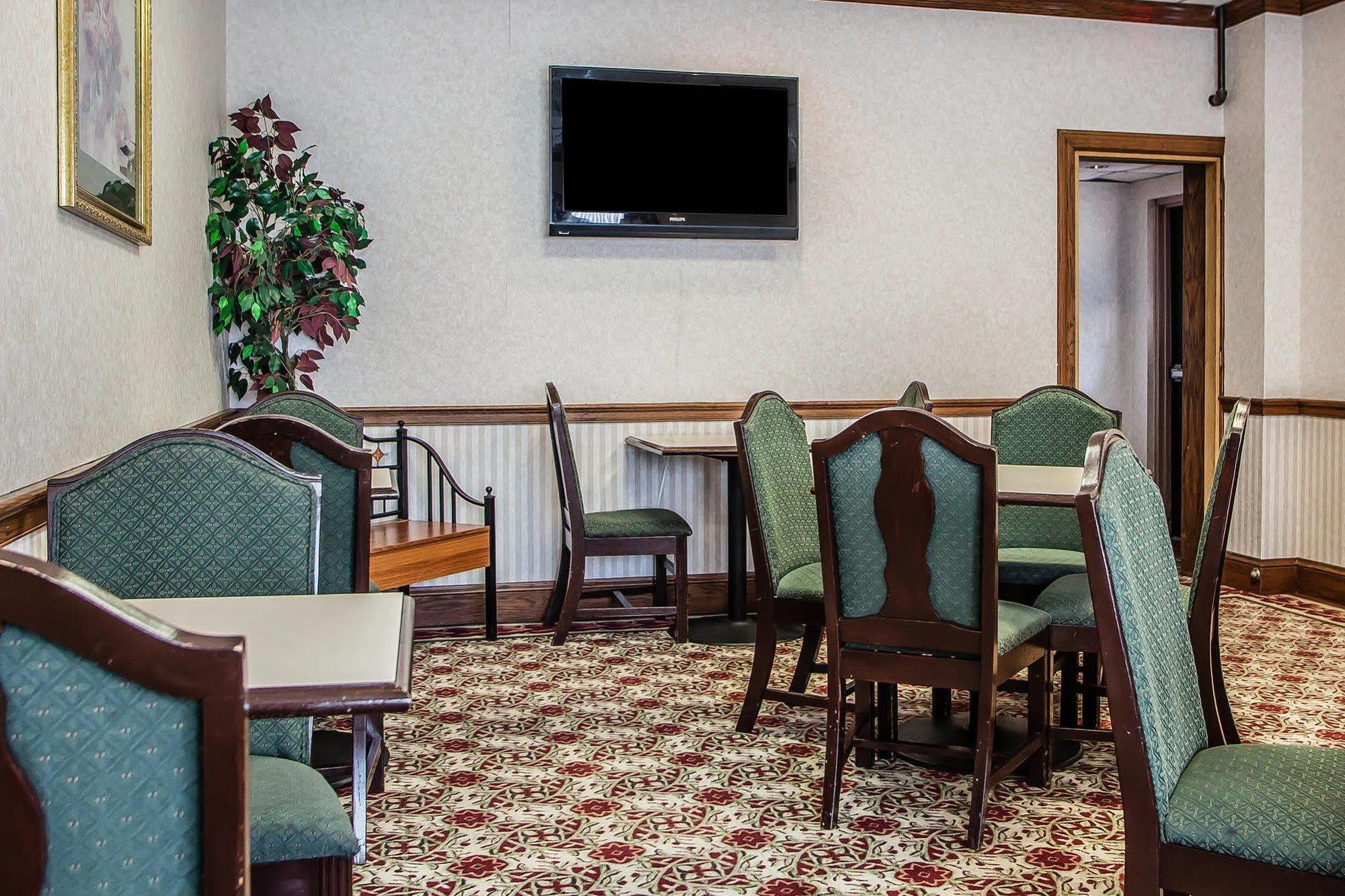 Knights Inn Montgomeryville Luaran gambar